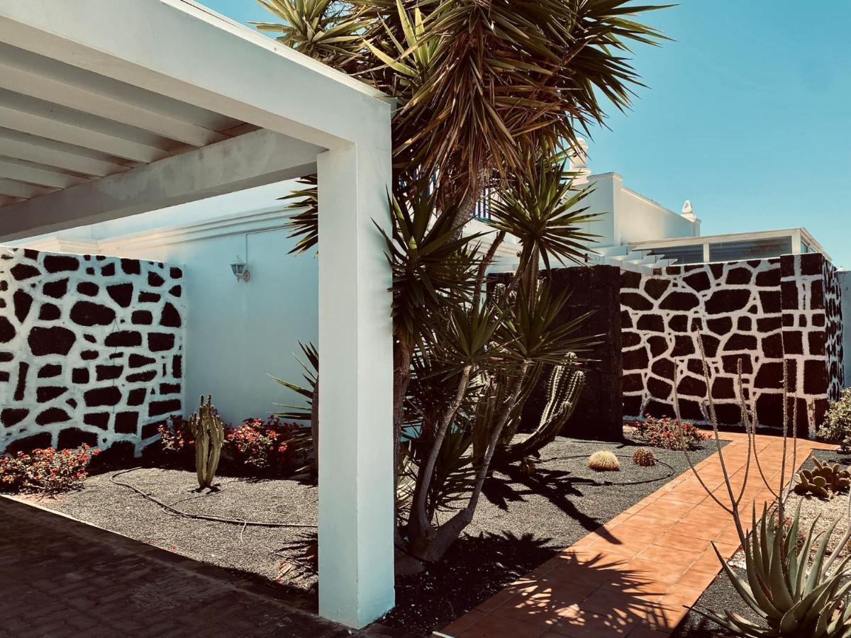 Villa Jardin Playa Blanca  Exterior photo