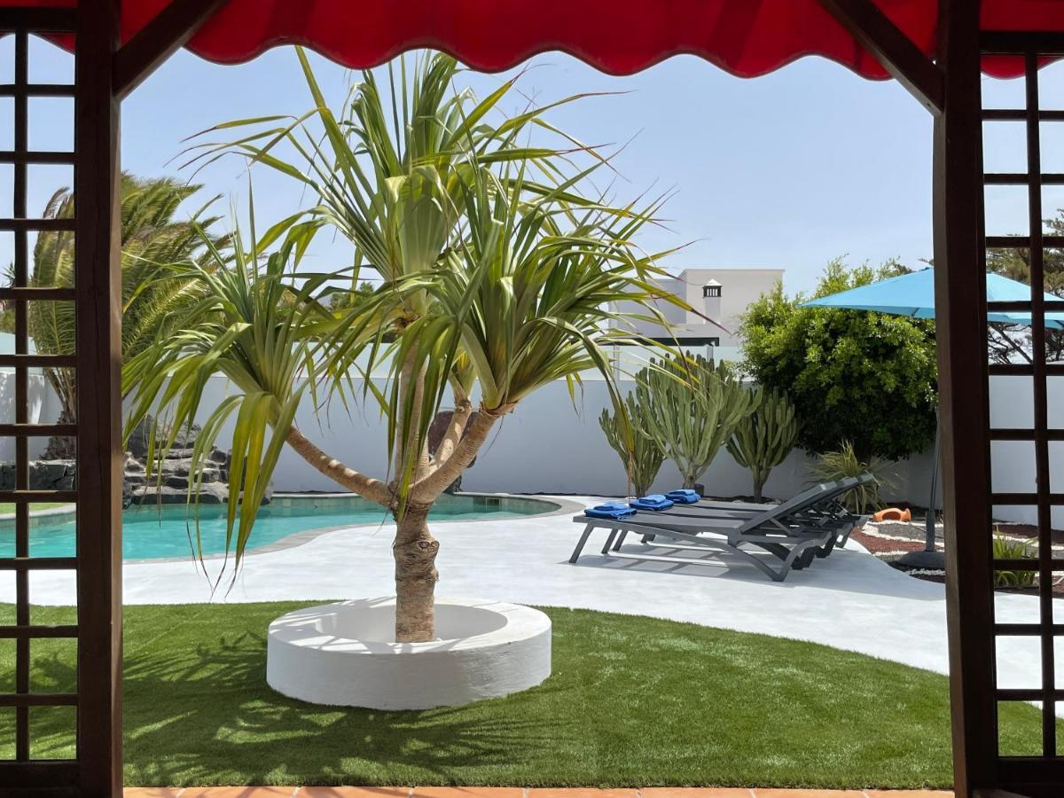 Villa Jardin Playa Blanca  Exterior photo